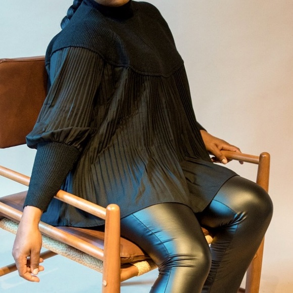 Cozy Mixed medium pleated turtleneck sweater - Picture 1 of 2